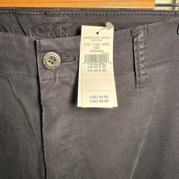 AMERICAN EAGLE OUTFITTERS - Flat Front Navy Flex Slim Khakis, Size 40x30, NWT - Picture 5 of 12
